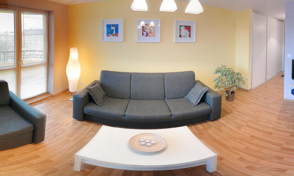 Tahiti Apartment Вроцлав Екстериор снимка