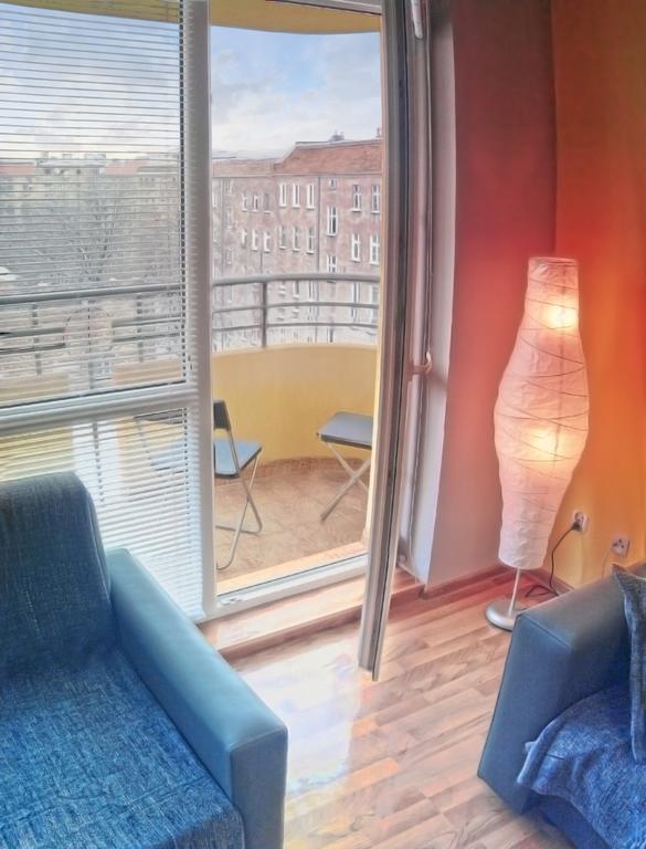 Tahiti Apartment Вроцлав Екстериор снимка
